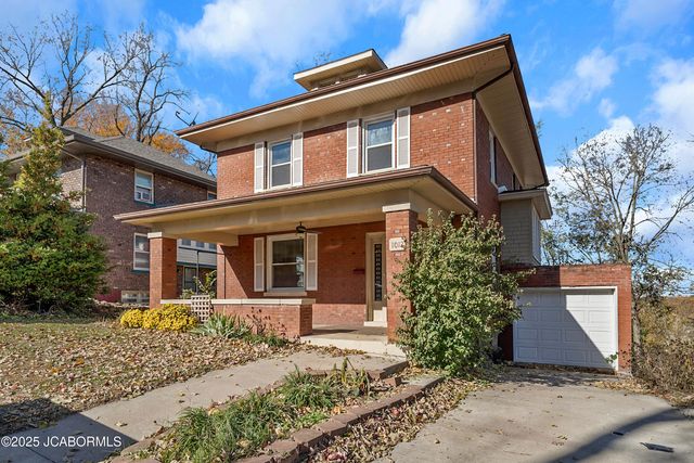 1012 OAK STREET, Jefferson City, MO 65101