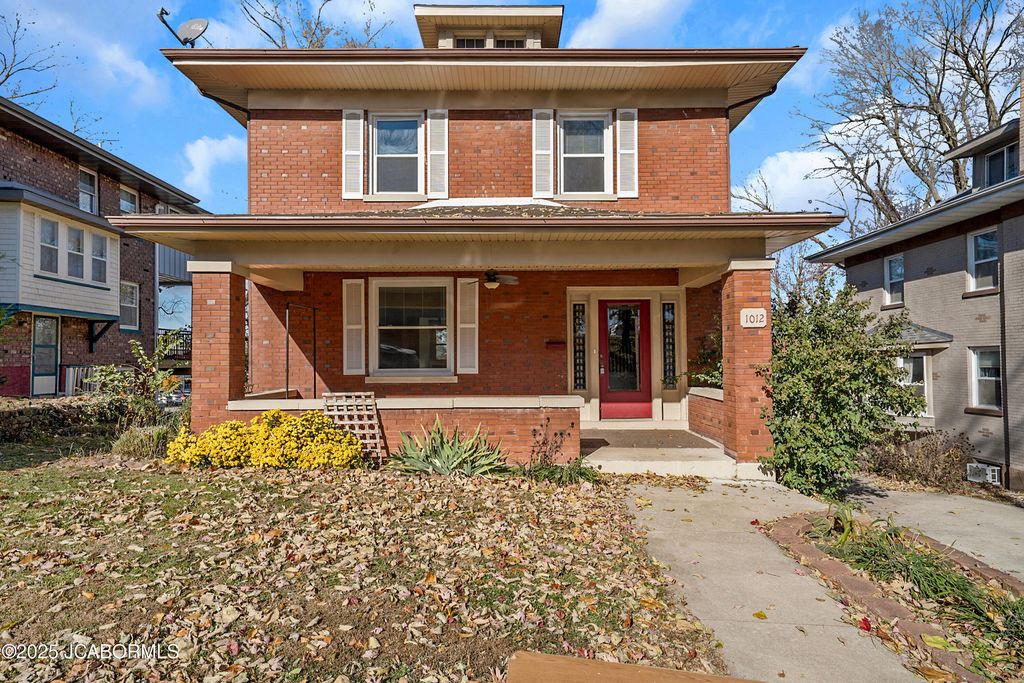 1012 OAK STREET, Jefferson City, MO 65101