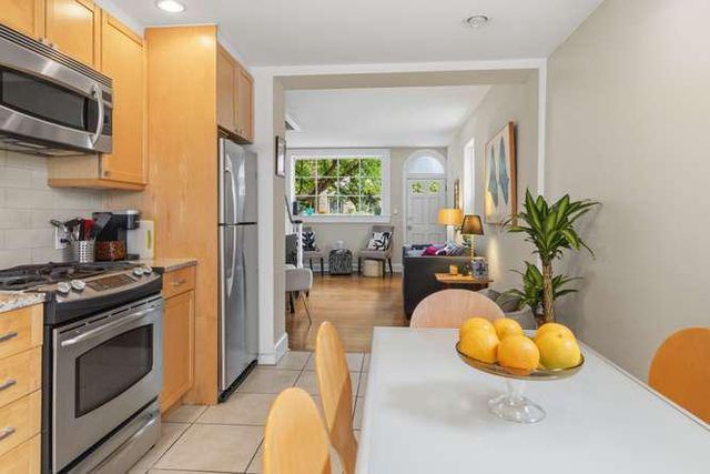 726 S 7TH ST, Philadelphia, PA 19147