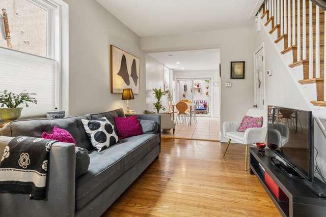 726 S 7TH ST, Philadelphia, PA 19147