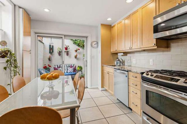 726 S 7TH ST, Philadelphia, PA 19147