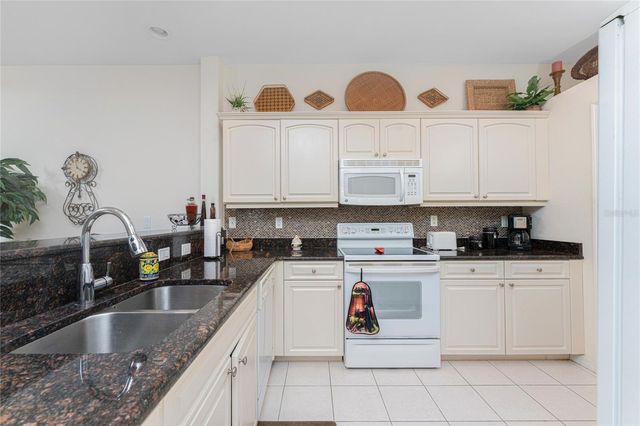 102 NATURES WAY 2101, Rotonda West, FL 33947