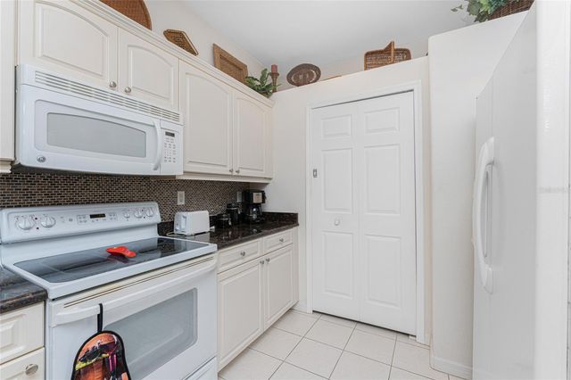 102 NATURES WAY 2101, Rotonda West, FL 33947