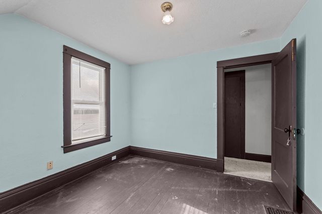 40 Mckinley Place N, Saint Cloud, MN 56303