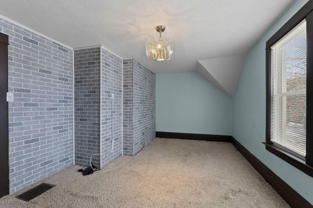 40 Mckinley Place N, Saint Cloud, MN 56303