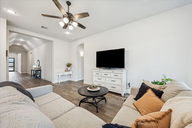 4527 Peloton Road, Rosharon, TX 77583