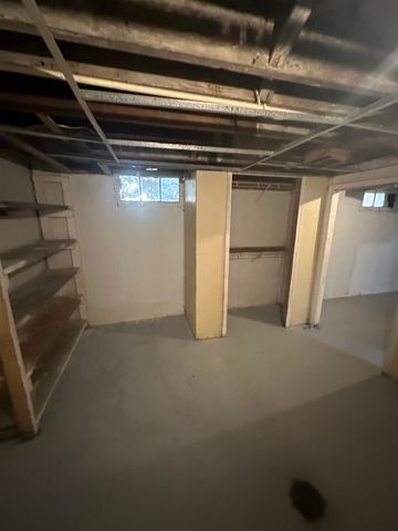 1900 Cadillac Street, Flint, MI 48504