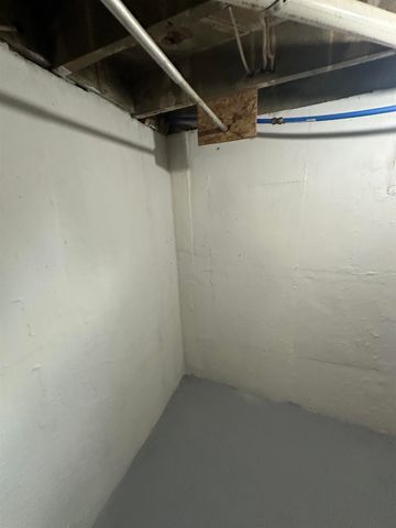 1900 Cadillac Street, Flint, MI 48504