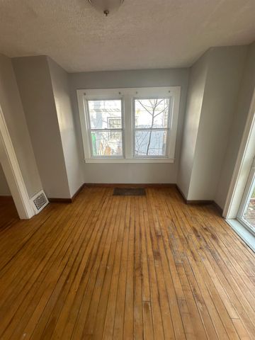 1900 Cadillac Street, Flint, MI 48504