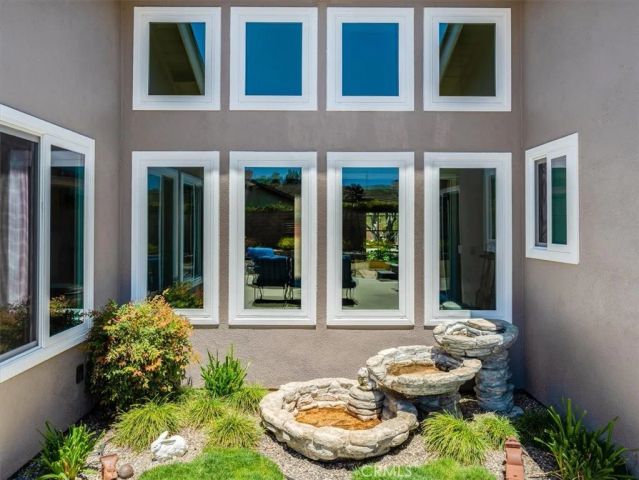 1062 Camelot Drive, Santa Maria, CA 93455