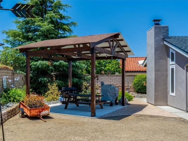 1062 Camelot Drive, Santa Maria, CA 93455