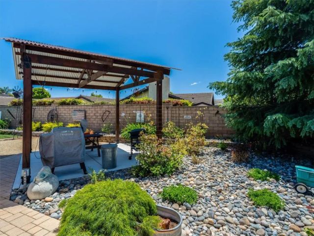 1062 Camelot Drive, Santa Maria, CA 93455