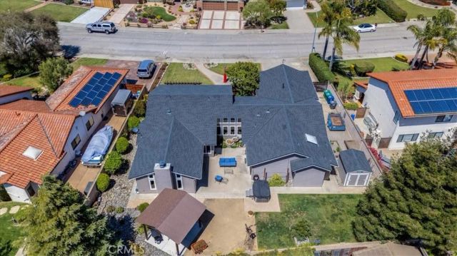 1062 Camelot Drive, Santa Maria, CA 93455
