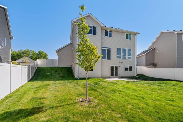 5790 178th Street W, Lakeville, MN 55044
