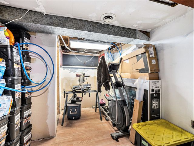 2016 AVE L, Council Bluffs, IA 51501