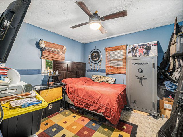 2016 AVE L, Council Bluffs, IA 51501