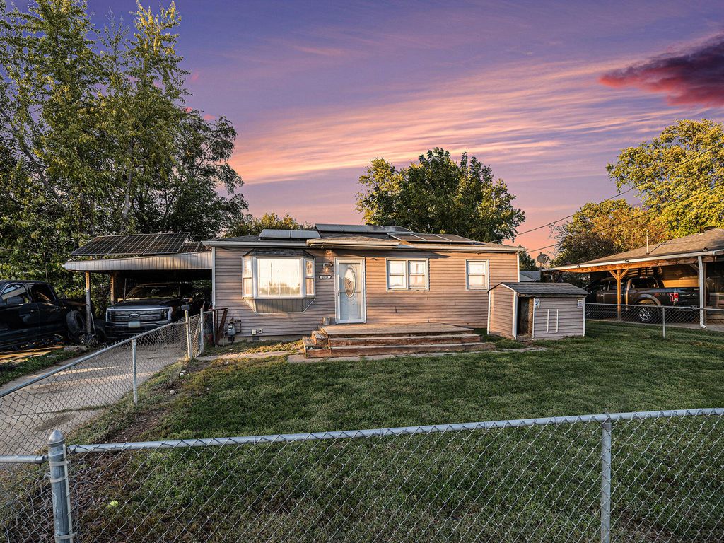 2016 AVE L, Council Bluffs, IA 51501