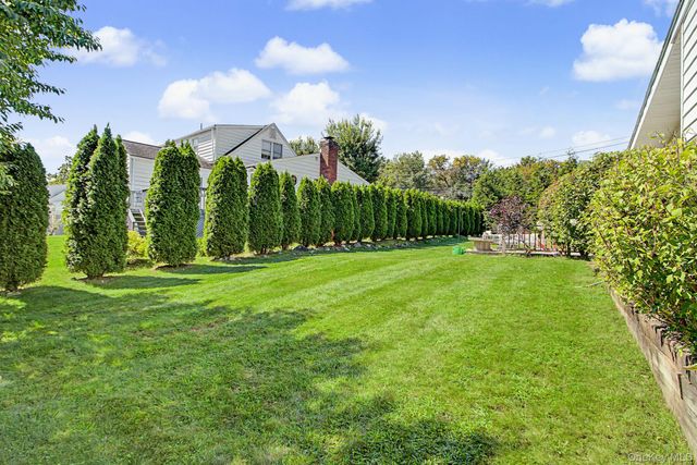 31 Cypress Lane, Orangeburg, NY 10962