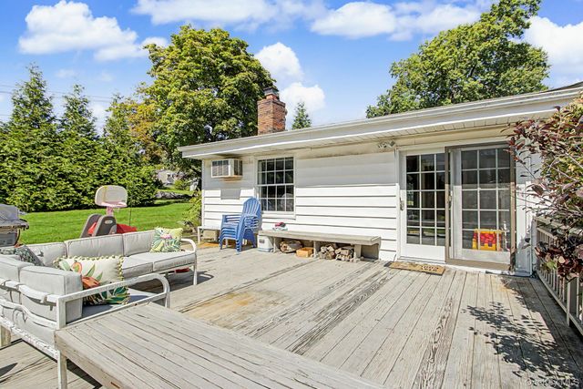31 Cypress Lane, Orangeburg, NY 10962