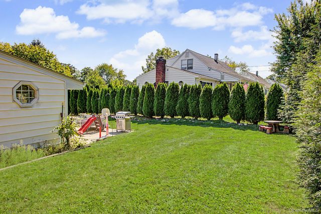 31 Cypress Lane, Orangeburg, NY 10962