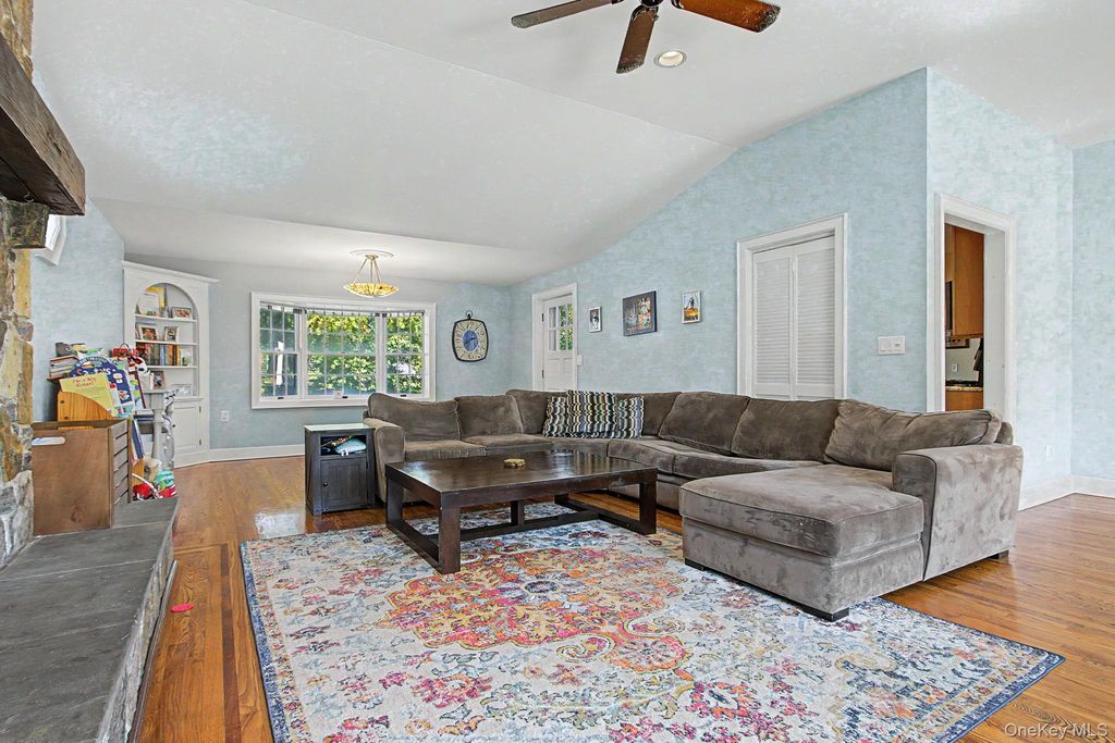 31 Cypress Lane, Orangeburg, NY 10962 — photo 4