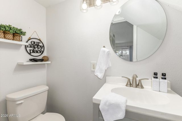 10207 N 8TH Street A, Phoenix, AZ 85020