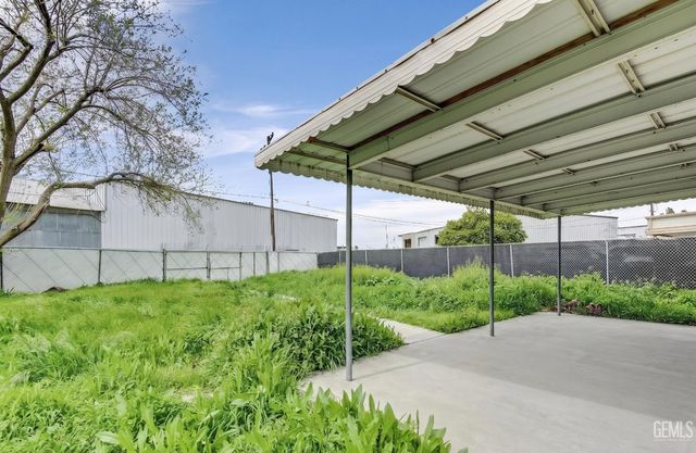 1625 Adrian Street, Bakersfield, CA 93308