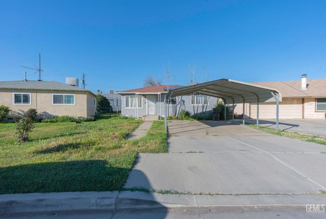 1625 Adrian Street, Bakersfield, CA 93308