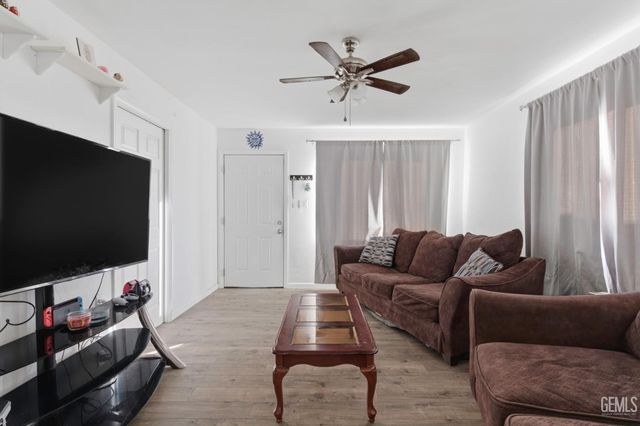 1625 Adrian Street, Bakersfield, CA 93308