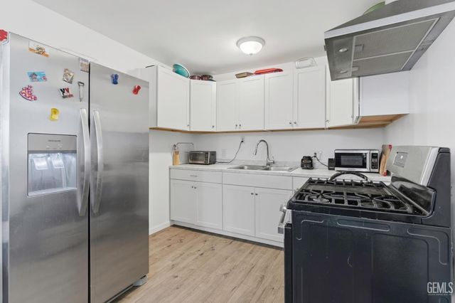1625 Adrian Street, Bakersfield, CA 93308