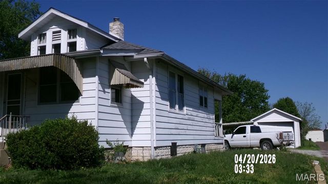 120 N 46th Street, Belleville, IL 62226