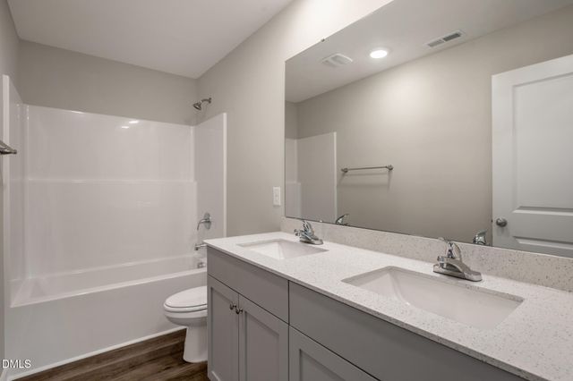 25 W Emily Gardens Drive, Selma, NC 27576