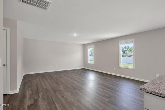 25 W Emily Gardens Drive, Selma, NC 27576