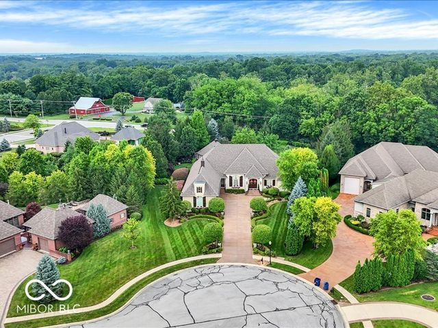 3808 Claybrook Court, Bargersville, IN 46106