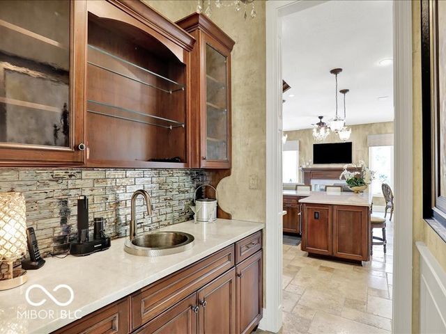 3808 Claybrook Court, Bargersville, IN 46106