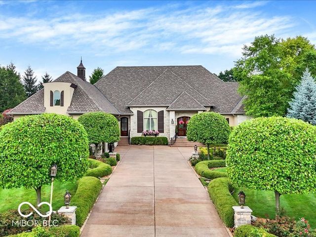 3808 Claybrook Court, Bargersville, IN 46106