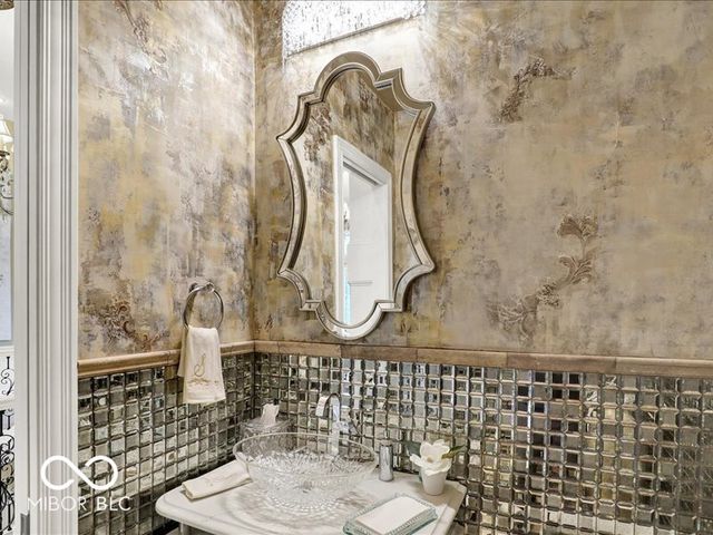 3808 Claybrook Court, Bargersville, IN 46106