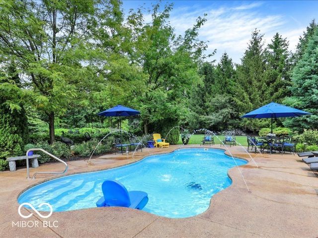 3808 Claybrook Court, Bargersville, IN 46106