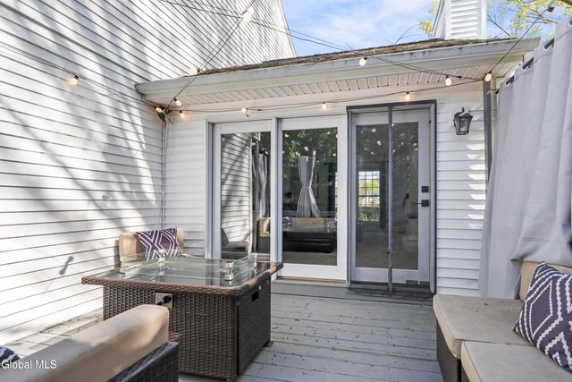 41 Covington Avenue, Colonie, NY 12304