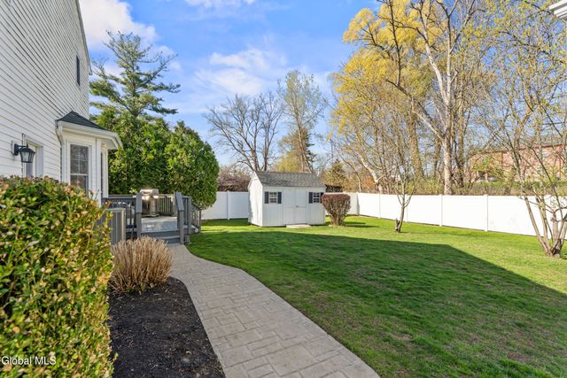 41 Covington Avenue, Colonie, NY 12304