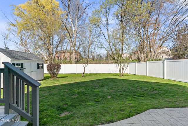 41 Covington Avenue, Colonie, NY 12304