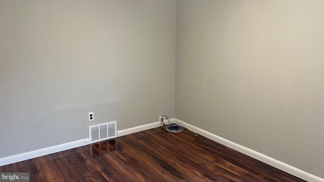 319 E SOUTH AVE, Glenolden, PA 19036