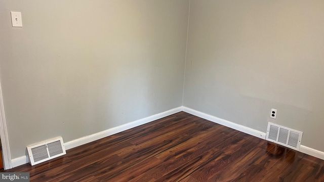 319 E SOUTH AVE, Glenolden, PA 19036