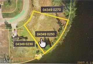 1433 SW 11th CT, Cape Coral, FL 33991