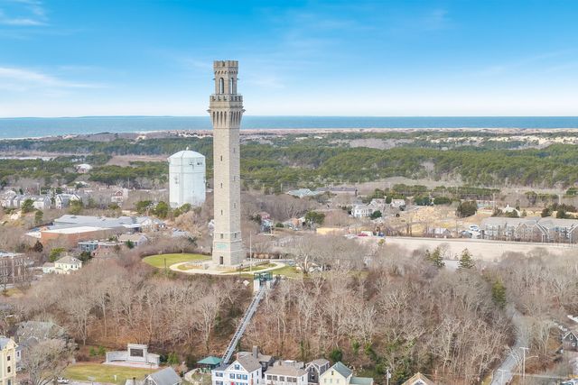 333 Commercial Street Unit 9, Provincetown, MA 02657