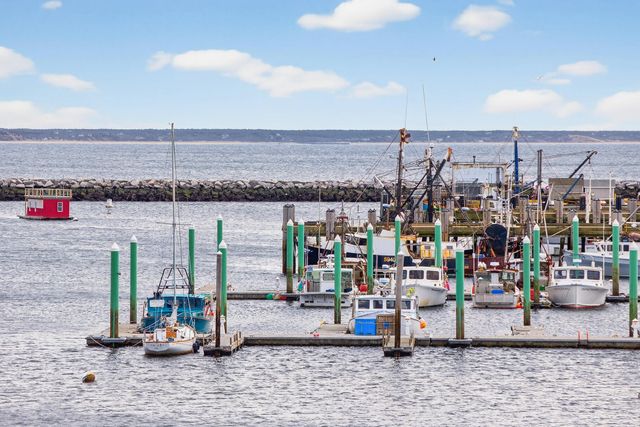 333 Commercial Street Unit 9, Provincetown, MA 02657