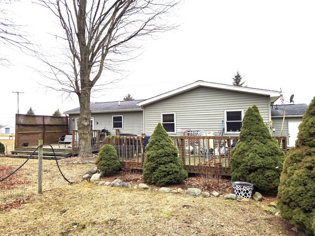 9130 17 Mile Road, Marshall, MI 49068