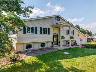 6955 Eastwood TRAIL, West Bend, WI 53090
