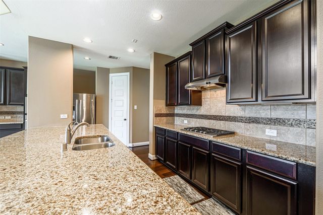4607 Rockton Hills Lane, Sugar Land, TX 77479