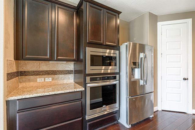 4607 Rockton Hills Lane, Sugar Land, TX 77479